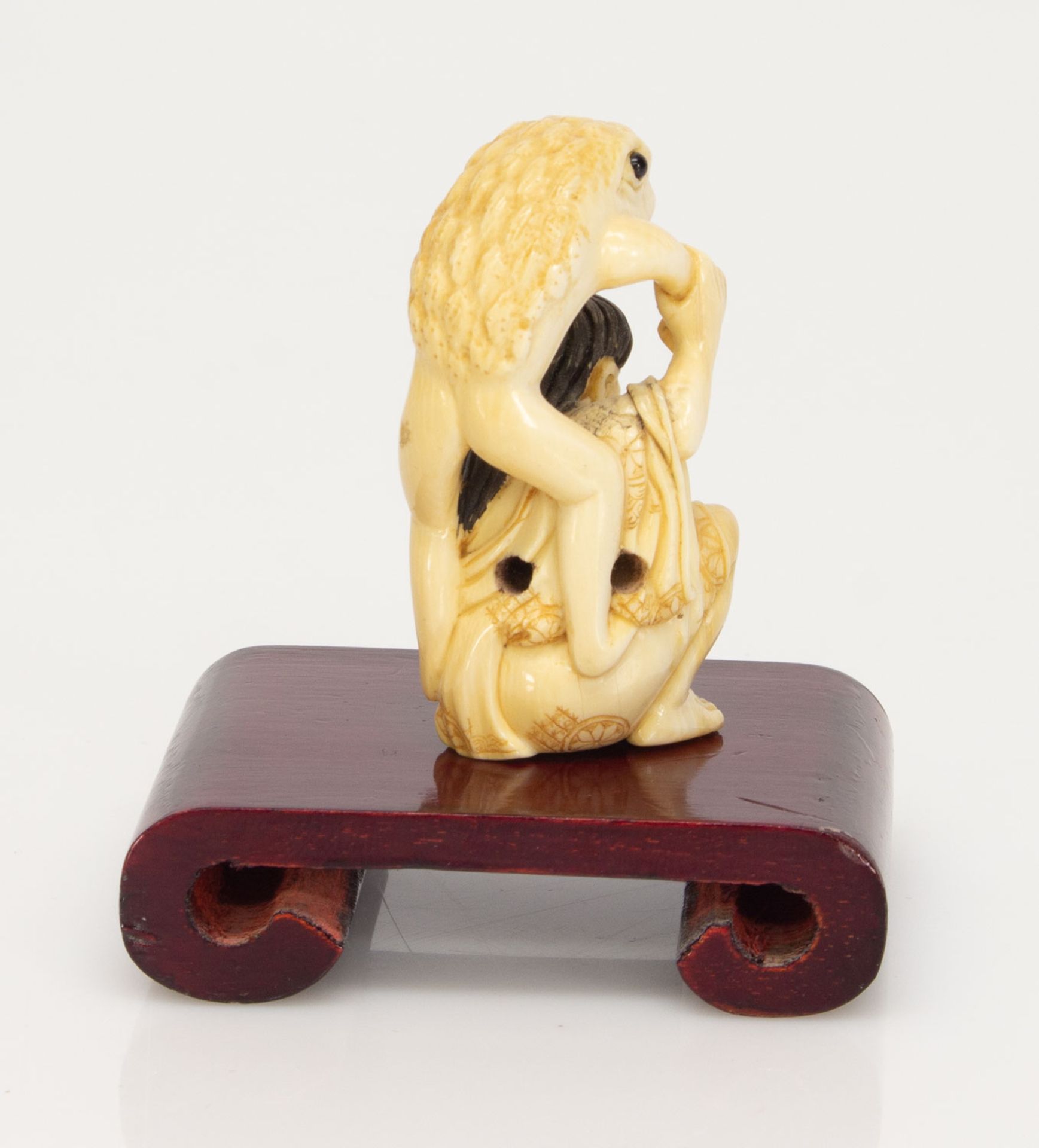 Netsuke - Image 2 of 2