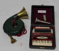Miniatur-Mundharmonika, Horn, Mundstück