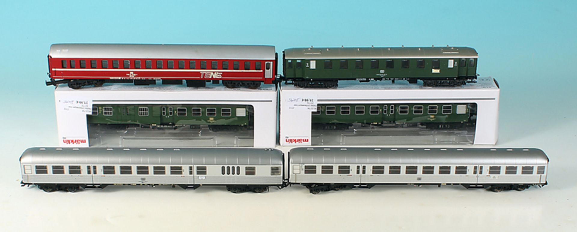 6 MÄRKLIN Personenwagen -  Spur H0