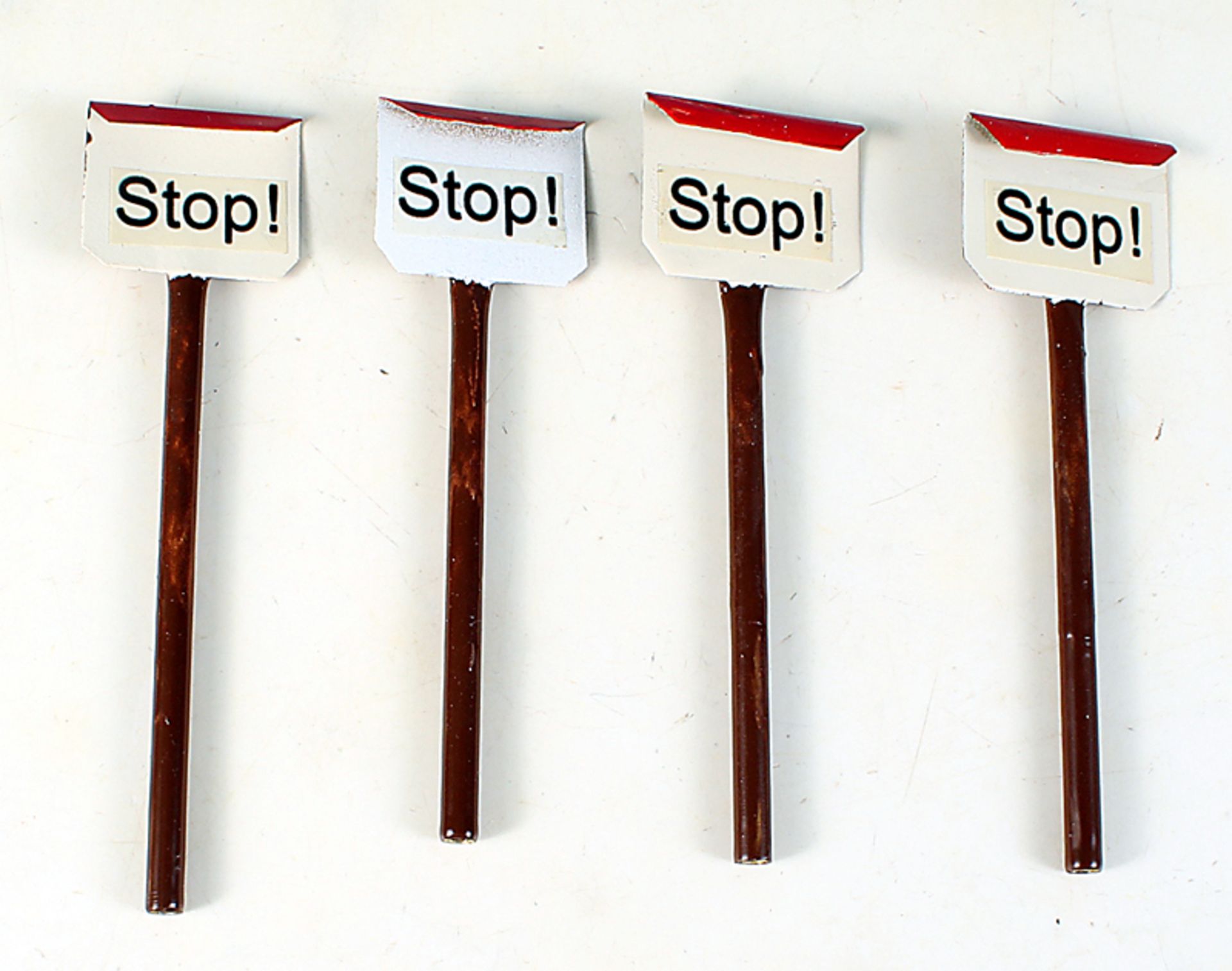 4 Replika Stop-Schilder