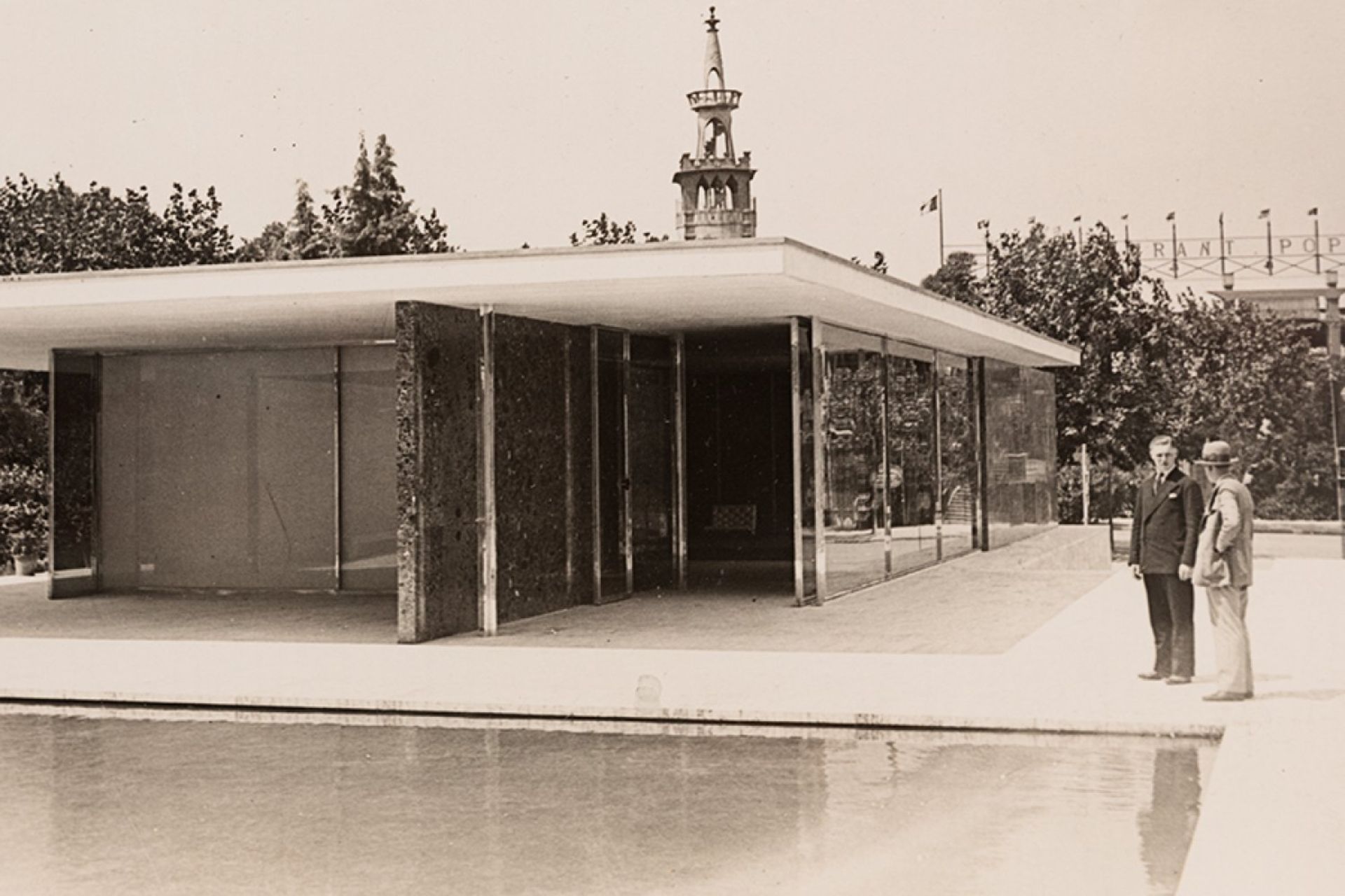 LUDWIG MIES VAN DER ROHE (Germany, 1886 - USA, 1969).German Pavilion in Barcelona. 1929Vintage - Bild 2 aus 4