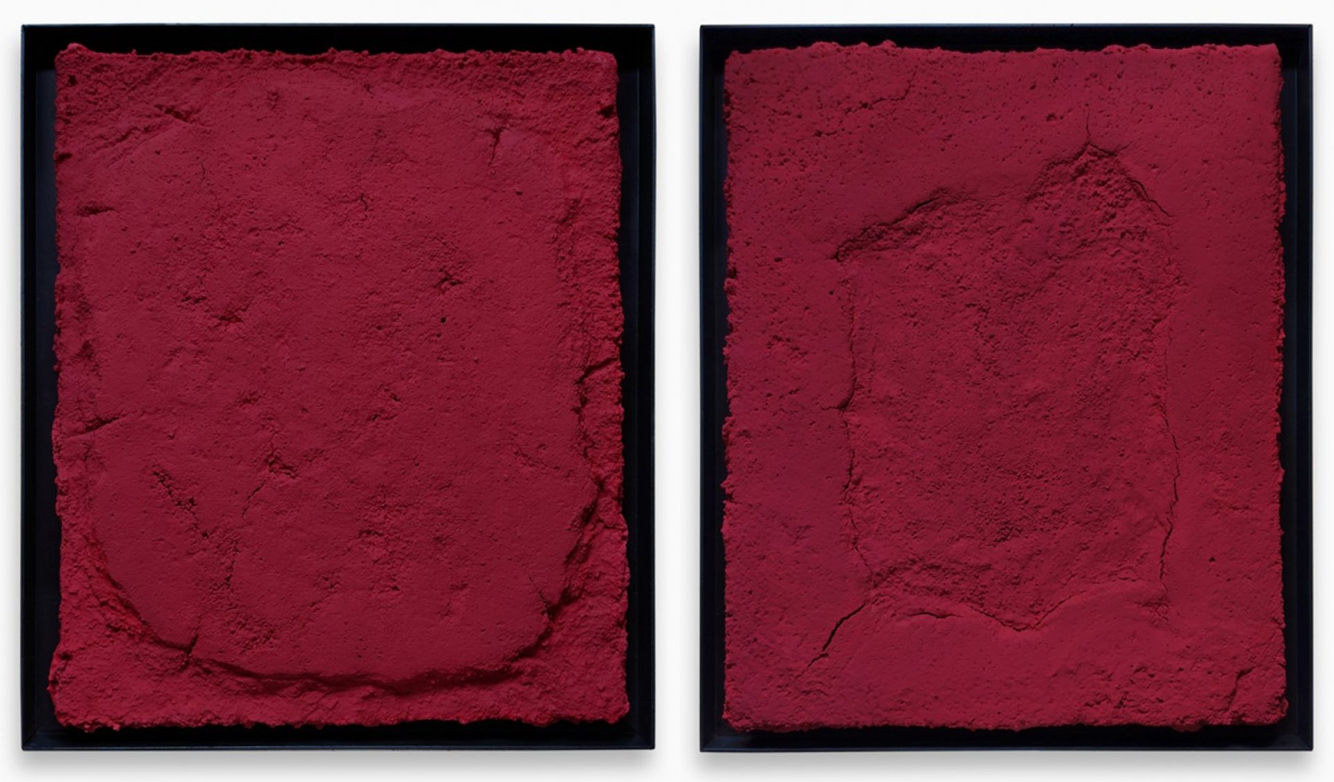DAVID VIMAR (1988, Madrid)"El interior", Rojo Diptico. 2020Pure pigment on mortar.Unique piece.