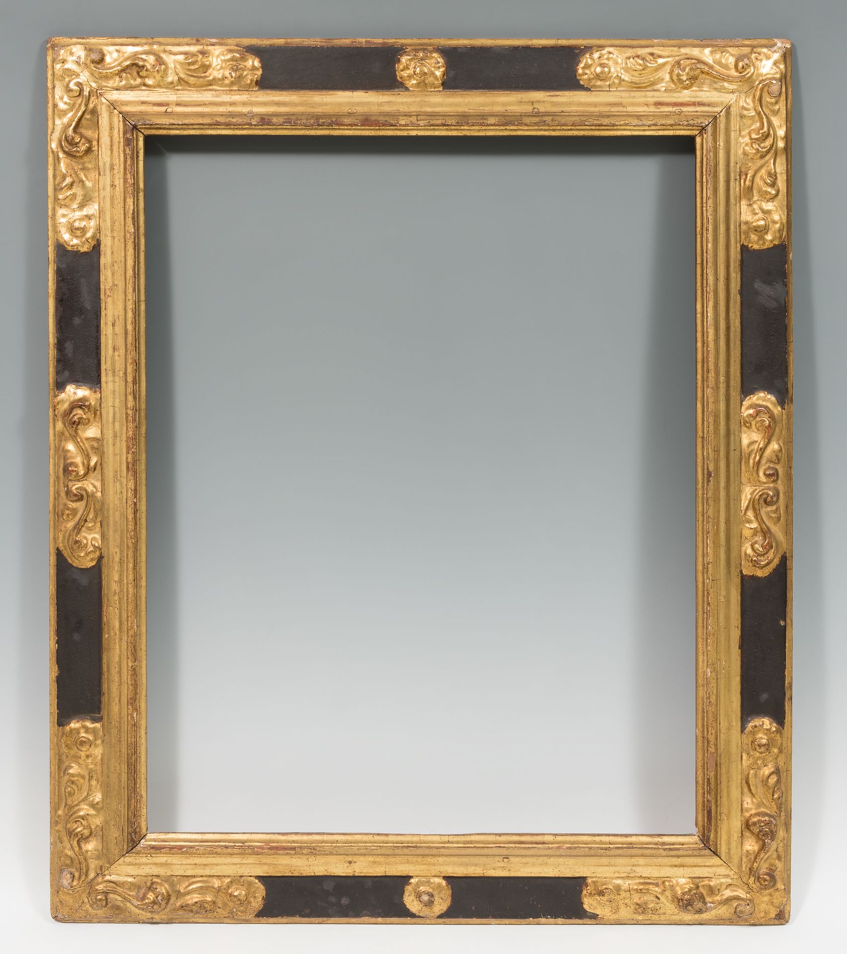 Frame; Spain, early 17th century.Wood.Measurements: 83 x 63 cm (light); 102 x 83 cm (frame).