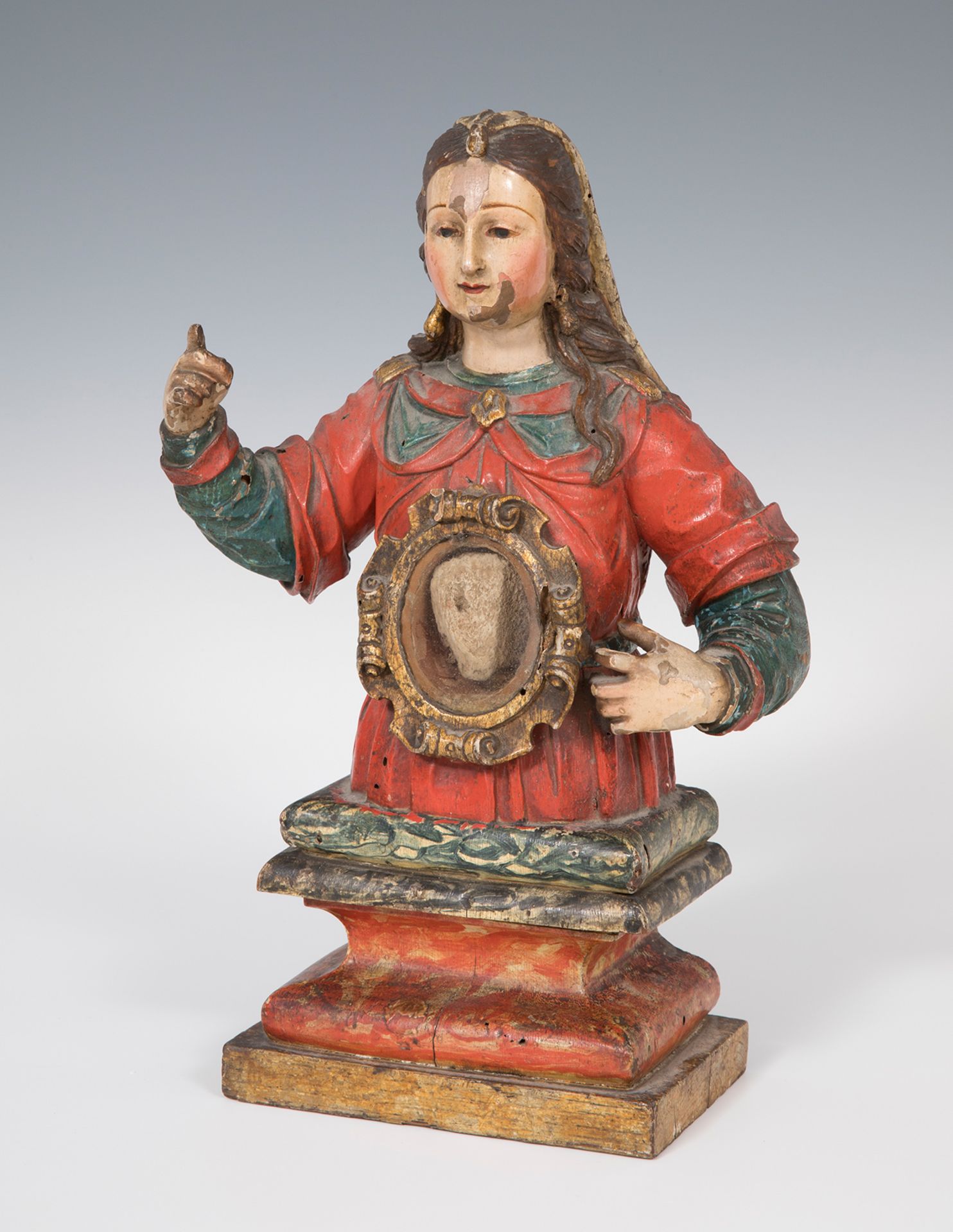 Spanish reliquary, ca. 1600."Saint".Carved and polychromed wood.Polychromy from the 18th century.