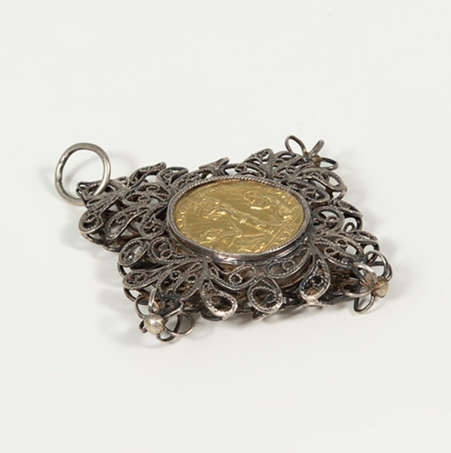 Medal type locket, XVIII century.In silver and gilded silver.Measurements: 6,7 x 5,5 cm.Reliquary - Bild 3 aus 3