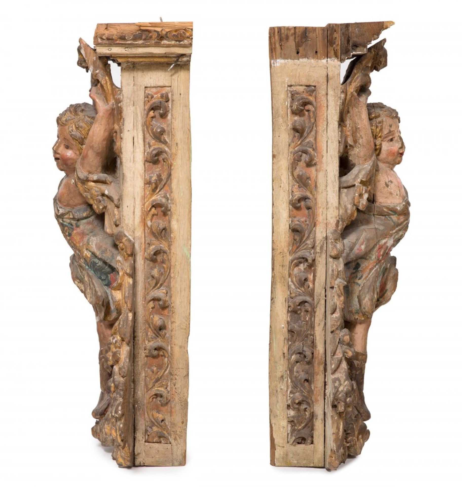 Early 18th century Spanish work.Pair of pilasters with angels.Carved, gilded and polychrome wood. - Image 4 of 6