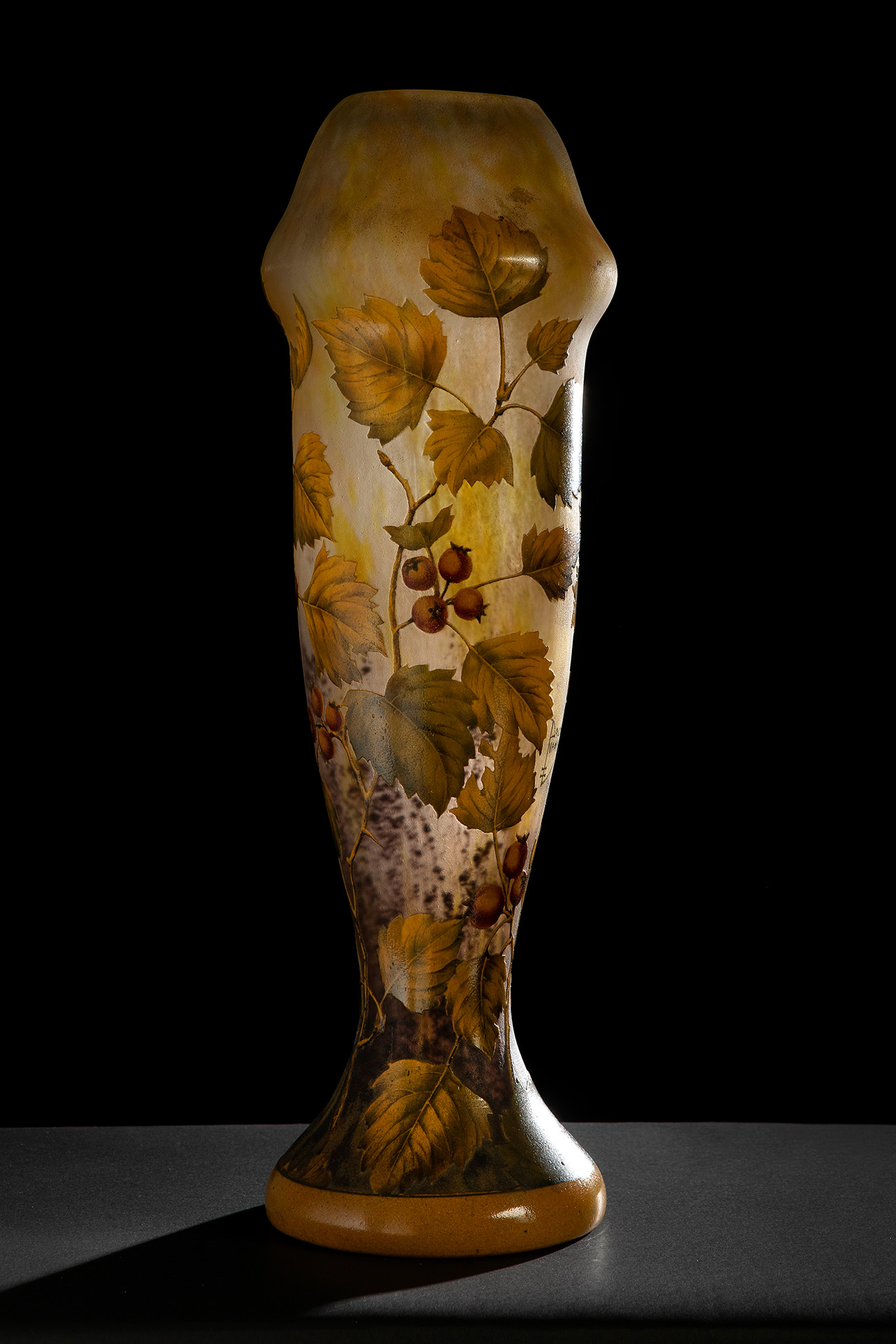 DAUM; France, ca.1905.Important large Art Nouveau vase "Escaramujos".Multi-layered glass enamelled