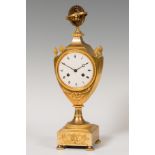 Clock; France, Empire period, circa 1805.Mercury gilt bronze.Paris type movement.It has a pendulum