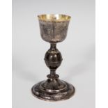 Alms chalice; 17th century.Silver.Presents silversmith's mark.Measurements: 19,5 x 11,2 x 11,2 cm.