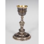 Alms chalice; 18th century.Embossed silver.Presents the silversmith's signature.Measurements: 23,2 x