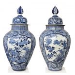 Pair of vases, Japan, Edo period, second third of the 19th century.Porcelain.Size: 95 x 46 cm (x2).