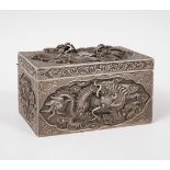 Box; China, late 19th century.Silver.With French import marks.Inscription on the baseMeasurements: 8