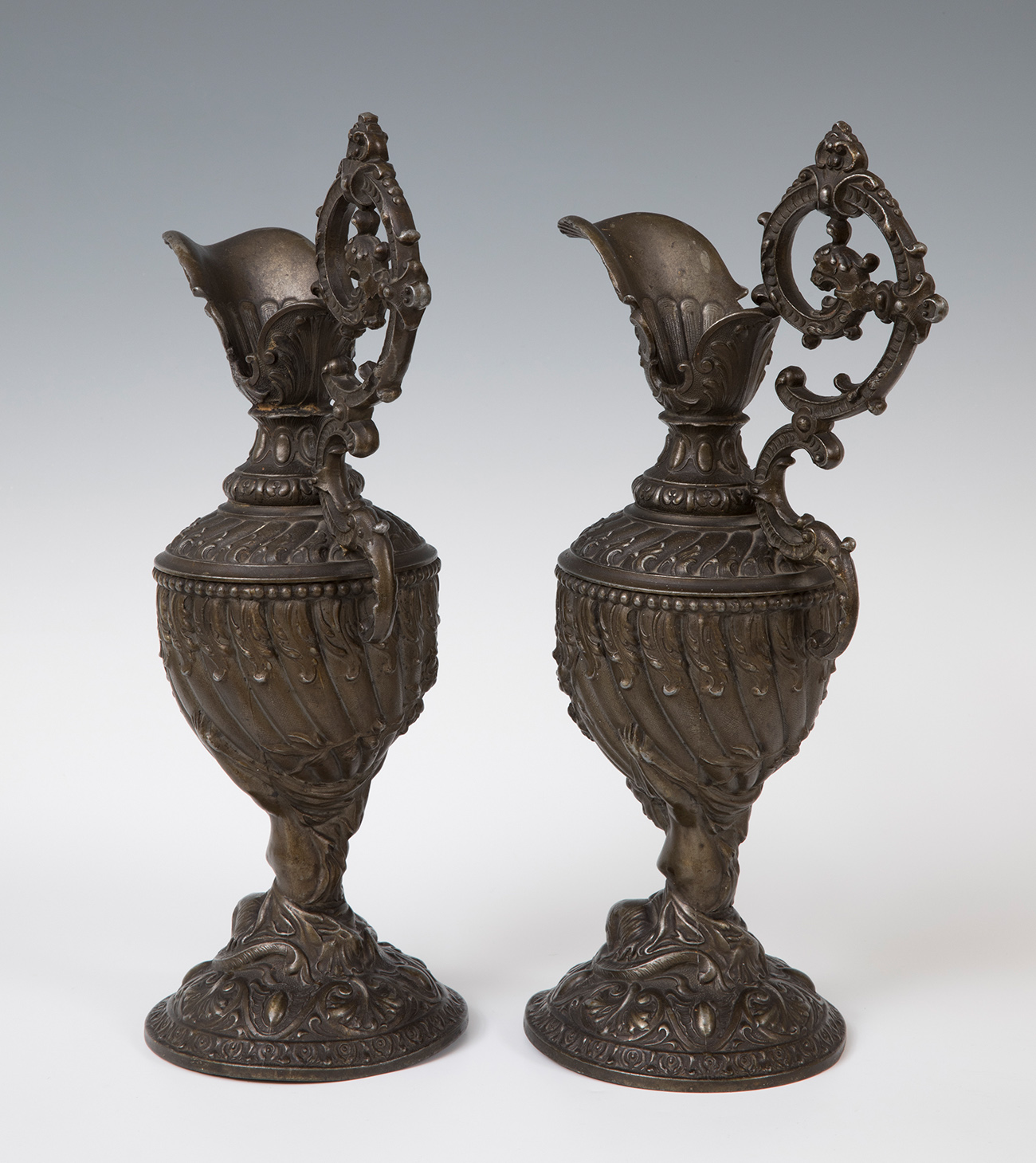 Pair of jugs; Spain or France; late 19th century.Calamine.Measurements: 37 x 13 x 19 cm (x2).Pair of - Image 2 of 5