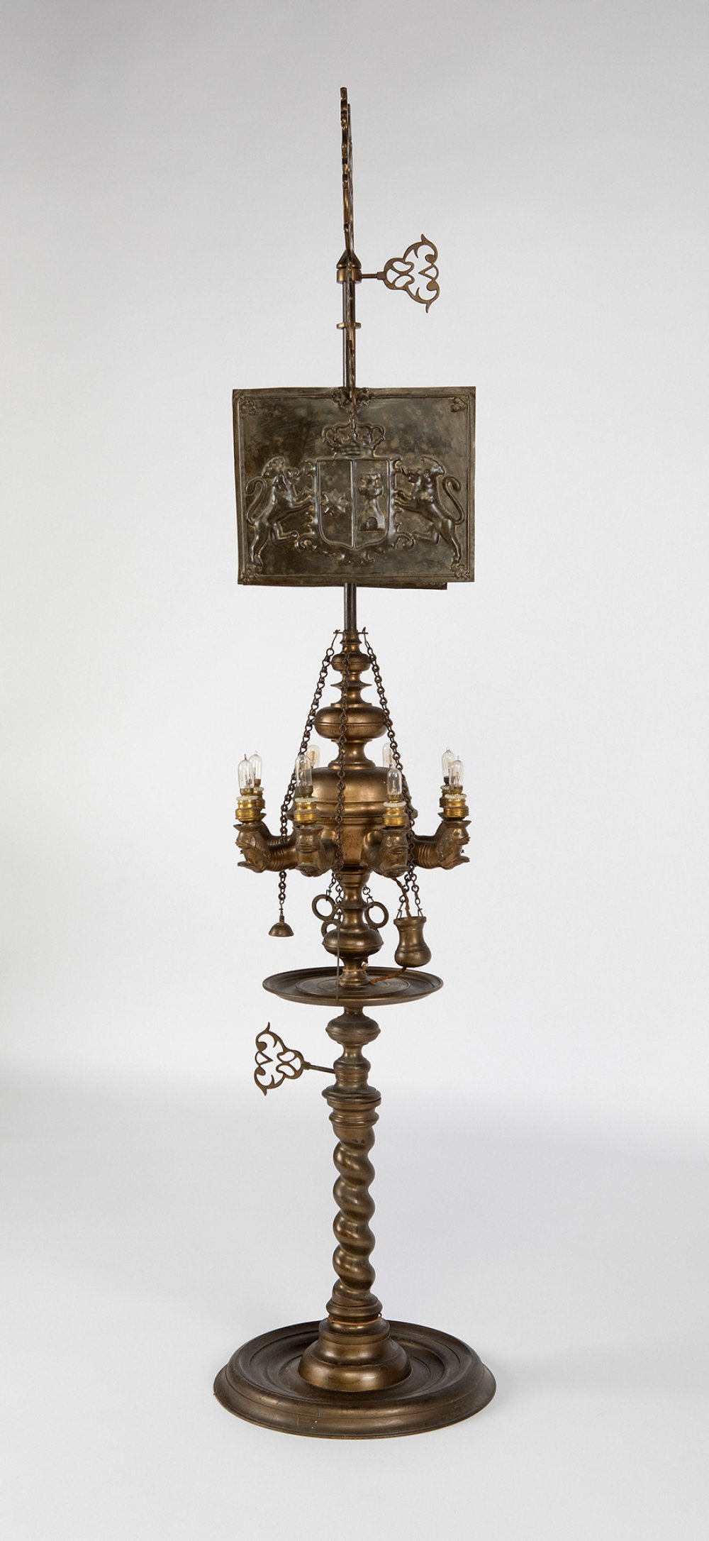19th century oil lamp.Bronze.Later electrified. Preserves all the bulbs.Measurements: 146 x 50 x - Image 3 of 7