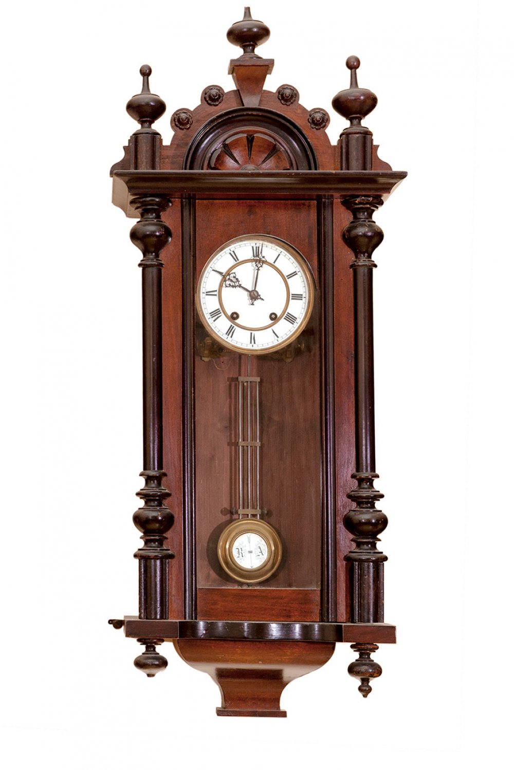 Early 20th century wall clock.Wood.Measurements: 86 x 32 x 17 cm.Wall clock made of wood. The