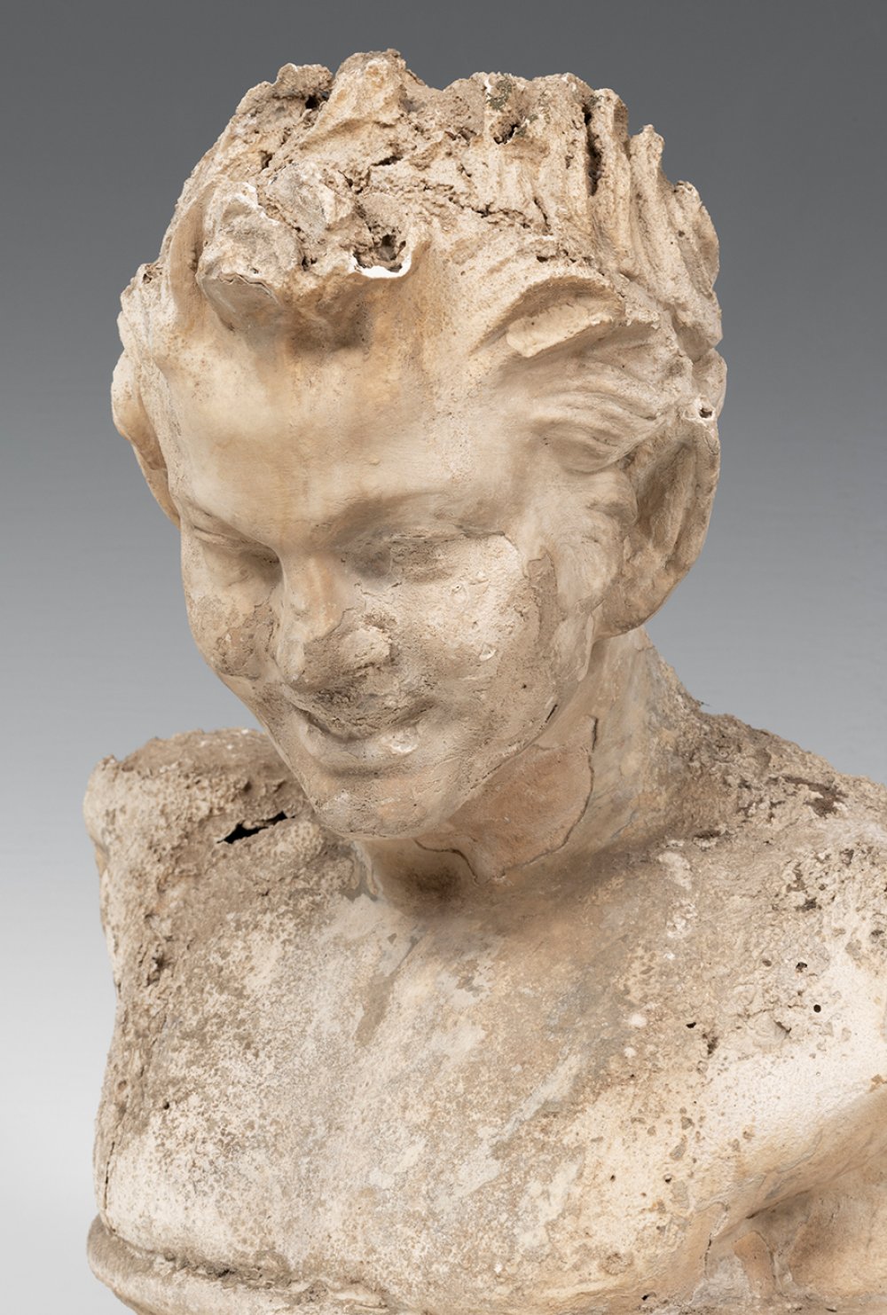 Satyr bust; Italy, 19th century.Plaster.It has faults and losses.Measurements: 47 x 42 x 32 cm.Round - Image 5 of 7