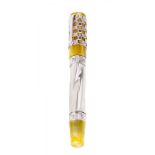 ANCORA "GAUDÍ" FOUNTAIN PEN, SILVER.Body in silver and cap in yellow resin.Nib in 18 Kts white gold,