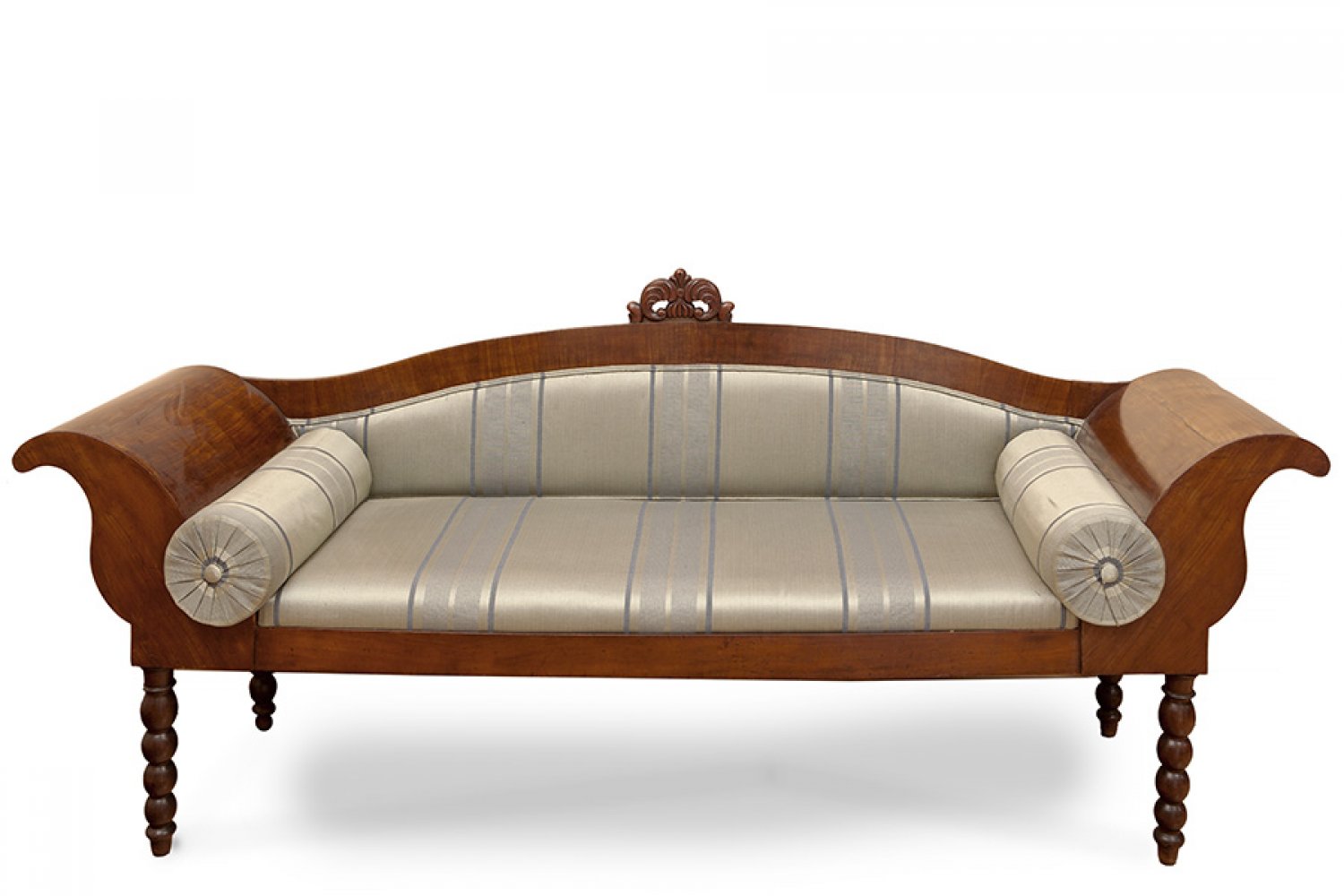 Fernandino bench; Spain, early 20th century.Walnut or oak wood with silk upholstery.Measurements: 93