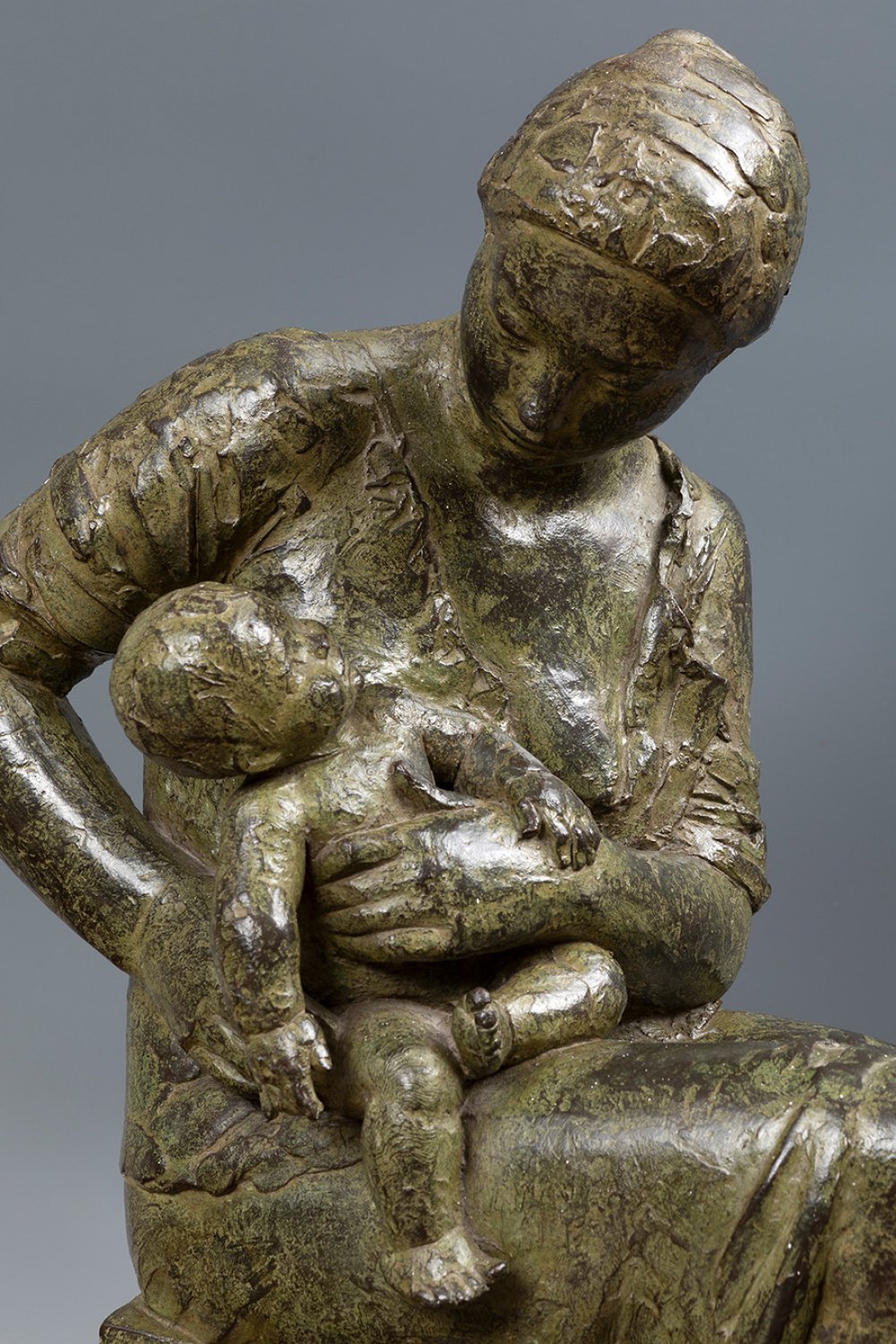 LUISA GRANERO SIERRA (Barcelona, 1924)."Maternity".Sculpture in patinated bronze, on marble base. - Image 6 of 6