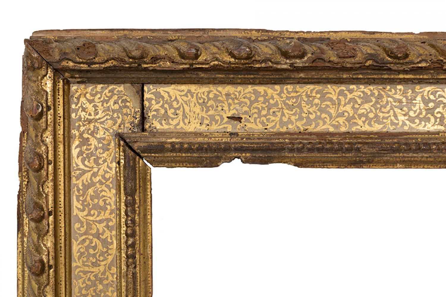 Frame; Italy, 18th century.Gilded carved wood.Gilding and carving losses.Preserves xylophagous - Image 5 of 6