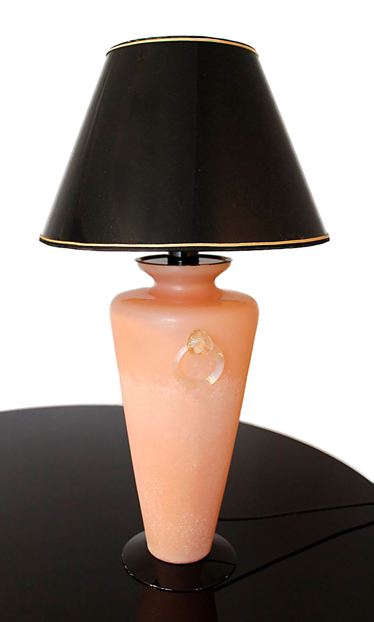 Table lamp, Italian manufacture, 1950s.Pink murano glass.The piece will be available approximately