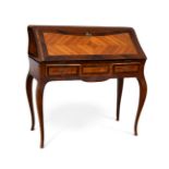 Bureau; Transition, France, second third of the 18th century.Rosewood, walnut, rosewood, rosewood.