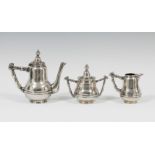 Coffee set in 925 sterling silver. MENESES Composed of three pieces: coffee pot, milk jug and