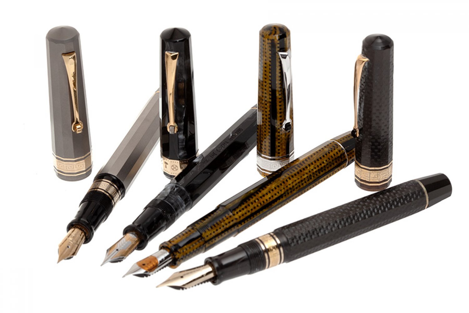 OMAS PARAGON FOUNTAIN PENS.Bodies in resin, metal and different lacquers.Nibs in 18 Kts gold, two - Image 2 of 4