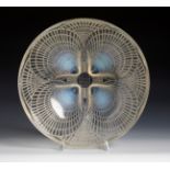 RENÉ LALIQUE (Ay, France, 1860 - Paris, 1945).Coupe "Coquilles 1". France, ca. 1925.Moulded