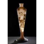 ÉMILE GALLÉ (Nancy, France, 1846 - 1904).Art Nouveau vase, ca. 1910.Acid-etched cameo glass.Signed
