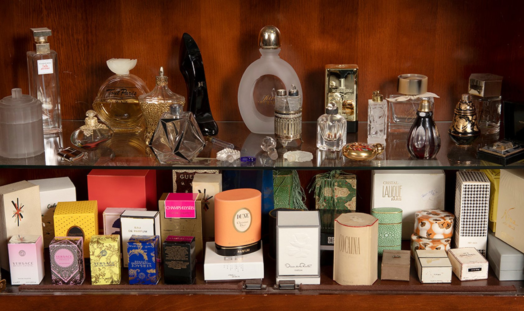 Collection of perfumes and perfumers, from 1925 to the present day.Provenance: Private Spanish - Image 2 of 7