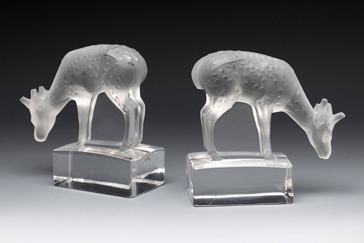 Lalique. France, second half of the 20th century.Pair of "Daim" paperweights, original model ca. - Image 2 of 3