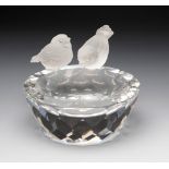 SWAROVSKI, late 19th century."Pair of birds".Faceted cut crystal.With Swarovski stamp on the side.