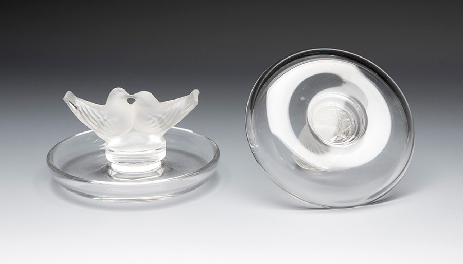 Lalique. France, second half of the 20th century.Two ashtrays, model "Rapace" and "Colombe", - Image 2 of 5