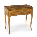 Dressing table from the first half of the 20th century.Polychrome wood.Lack of polychromy. Wear