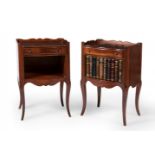 Pair of side tables Louis XV style, pps.s.XX.Walnut.Wear due to the passage of time.Measurements: 70