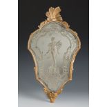 Small cornucopia from the 18th century.Carved and gilded wood.Mirror of epoch engraved to the acid