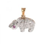 Two-color rhinoceros pendant, composed of white gold and yellow gold. In the ornamentation of the