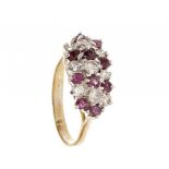 Ring in 18 kt. Yellow gold, and seen in white gold, with a front set of 9 brilliant-cut diamonds,