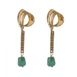 Pair of long earrings in 18kt yellow gold. Three bodies, the upper one in the shape of a knot, a