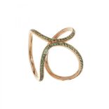Ring in 18 kt pink gold, with the front with two joined lines, curdled with tsavorites, with a total