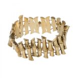 GUCCI. "Bamboo-Wide". Bracelet in 18kt yellow gold. The "bamboo" motif has been used repeatedly in