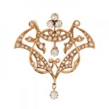 Brooch in 18k yellow gold, ca.1910. Frontis sprinkled with brilliant-cut diamonds, set in claws,
