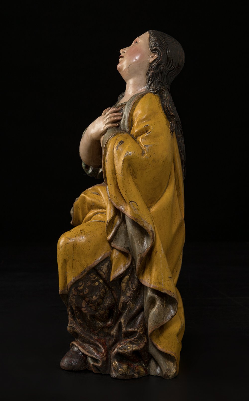 Guatemalan school; 18th century."Magdalena en el Calvario" (Magdalene on Calvary).Carved and - Image 5 of 7