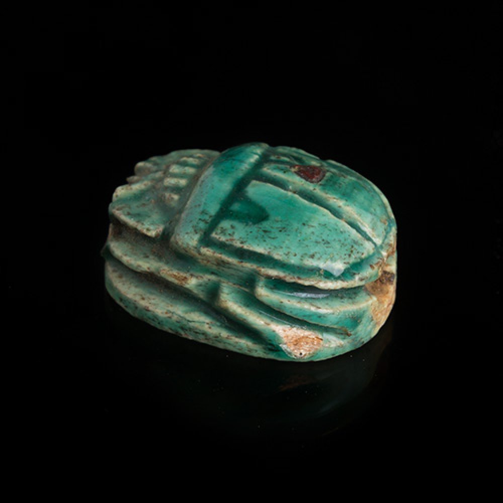 Ancient Egyptian scarab, New Kingdom, 1479-1458 BC.Glazed steatite.Provenance: Private collection of - Image 2 of 3