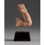 Left arm of a sculpture. Smyrna, 3rd century BC.Terracotta.Provenance: Smyrna, 1895-1905. Collection