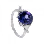 Ring in 18kt white gold and tanzanite. Model with central tanzanite, original cut by Lozano