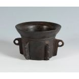 Gothic mortar from the 15th-16th centuries.Bronze.Measurements: 9 x 13 cm (diameter).In ancient