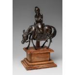 Figure. Japan, early 20th century.Bronze sculpture on wooden base.Measurements: 20 cm (