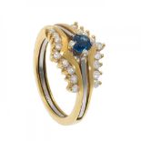 Ring in 18kt yellow gold, model 90s. With central sapphire, round cut, Siam origin, weighing ca. 0.